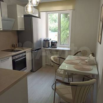 Сдается Многокомнатная квартира, 68 м²