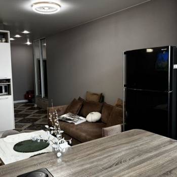 Продается 1-комнатная квартира, 59,9 м²