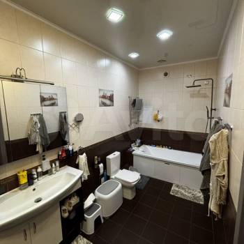 Продается 1-комнатная квартира, 59,9 м²