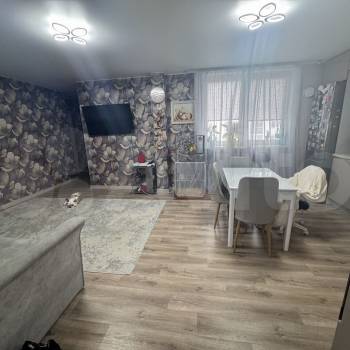 Продается 2-х комнатная квартира, 76,1 м²