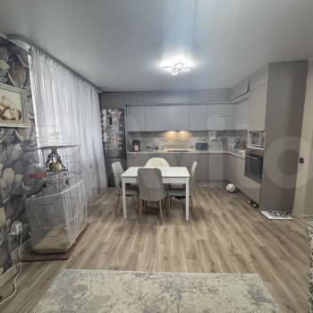 Продается 2-х комнатная квартира, 76,1 м²