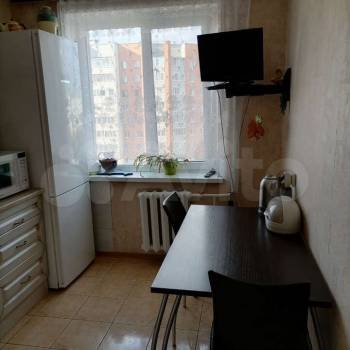Продается Многокомнатная квартира, 81 м²