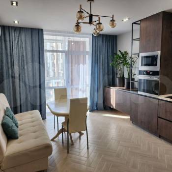 Продается Многокомнатная квартира, 84 м²