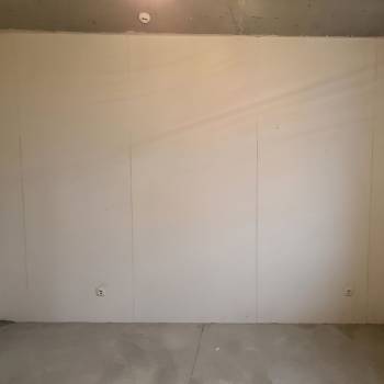 Продается 1-комнатная квартира, 45,6 м²