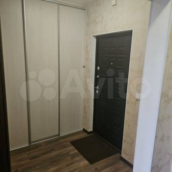 Продается 1-комнатная квартира, 37,3 м²