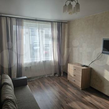 Продается 1-комнатная квартира, 37,3 м²