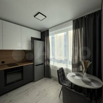 Продается 1-комнатная квартира, 30,3 м²