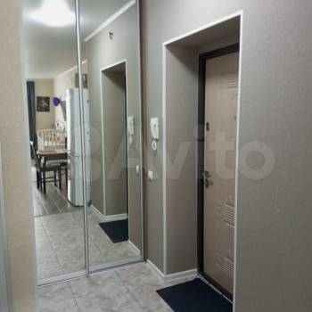 Продается 1-комнатная квартира, 32 м²