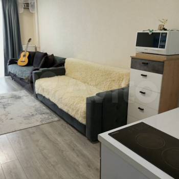 Продается 1-комнатная квартира, 32 м²