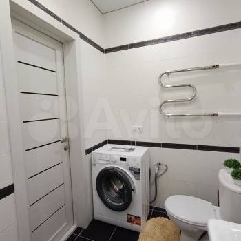 Продается 1-комнатная квартира, 32 м²