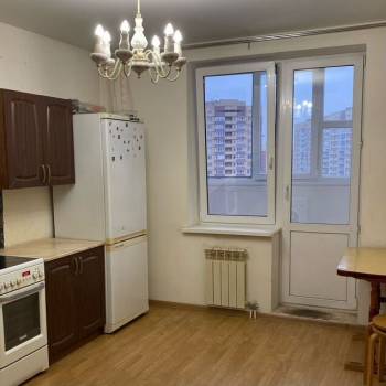 Продается 1-комнатная квартира, 50 м²