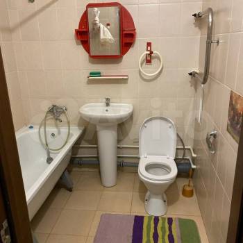 Продается 1-комнатная квартира, 50 м²