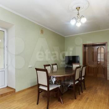 Продается Многокомнатная квартира, 160 м²