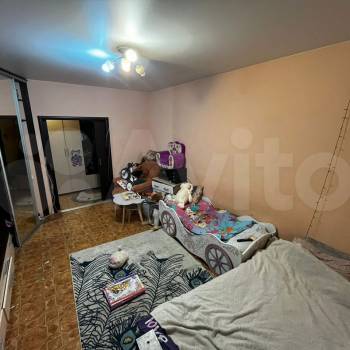 Продается 1-комнатная квартира, 38 м²