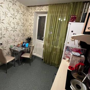 Продается 1-комнатная квартира, 38 м²