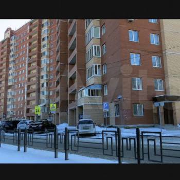 Продается 1-комнатная квартира, 38 м²