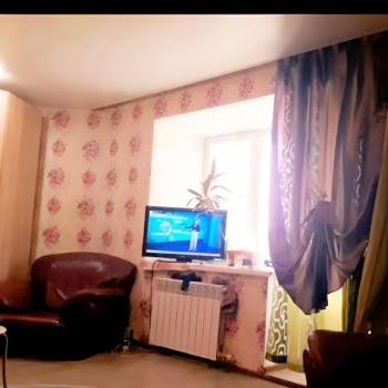 Продается 1-комнатная квартира, 55 м²