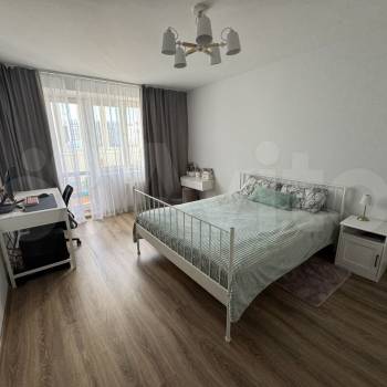 Продается 1-комнатная квартира, 37,2 м²