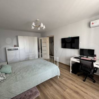 Продается 1-комнатная квартира, 37,2 м²