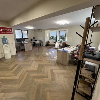 Продается Нежилое помещение, 220 м²
