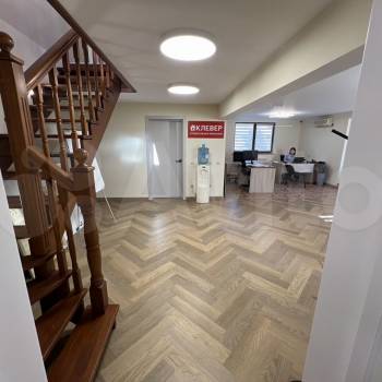 Продается Нежилое помещение, 220 м²