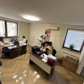 Продается Нежилое помещение, 220 м²