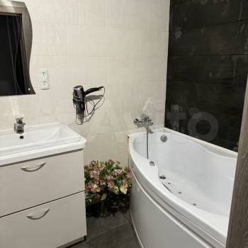 Продается 2-х комнатная квартира, 79 м²