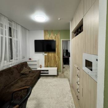 Продается 3-х комнатная квартира, 49,6 м²