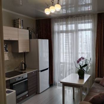 Продается 1-комнатная квартира, 43 м²