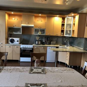 Продается Многокомнатная квартира, 147,2 м²