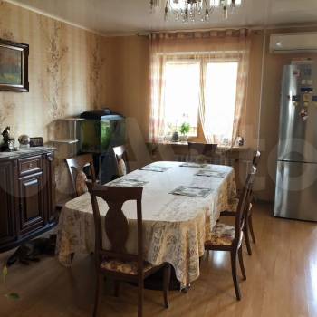 Продается Многокомнатная квартира, 147,2 м²