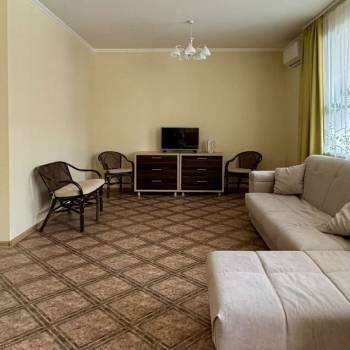 Продается 2-х комнатная квартира, 87 м²