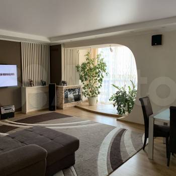 Продается Многокомнатная квартира, 114 м²