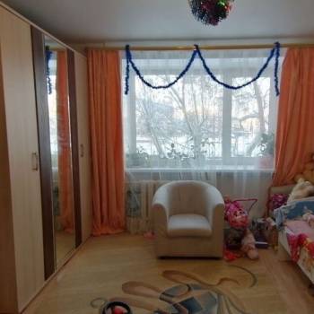 Продается Многокомнатная квартира, 75 м²