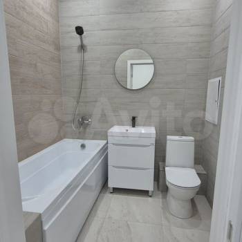 Продается 1-комнатная квартира, 54 м²