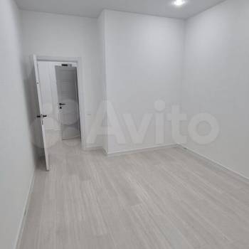 Продается 1-комнатная квартира, 54 м²