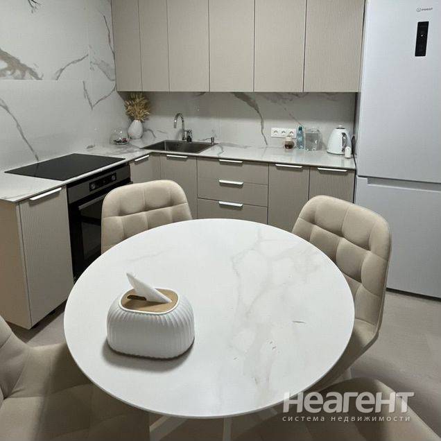 Продажа 1-к квартиры, ул. Александра Протозанова