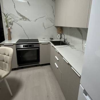 Продается 1-комнатная квартира, 39,4 м²