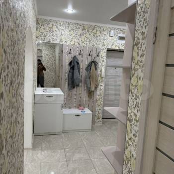 Сдается Многокомнатная квартира, 80 м²