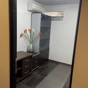 Сдается Нежилое помещение, 100 м²