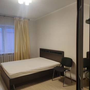 Сдается Многокомнатная квартира, 80 м²