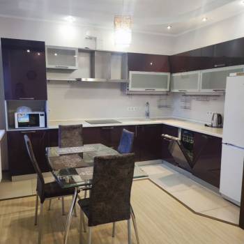 Сдается Многокомнатная квартира, 80 м²