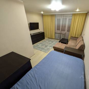 Продается 1-комнатная квартира, 32 м²