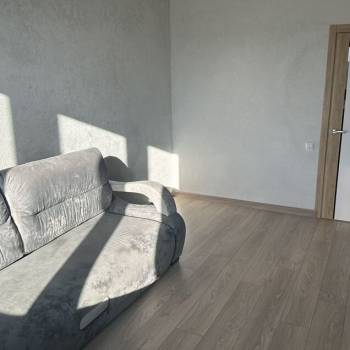 Продается 1-комнатная квартира, 41 м²