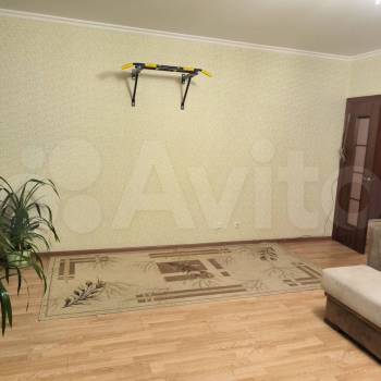 Сдается 2-х комнатная квартира, 75 м²