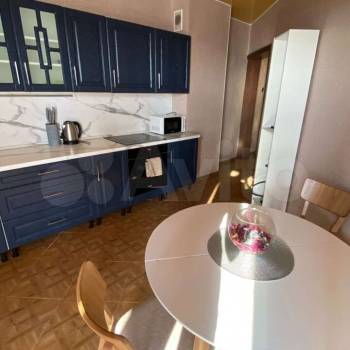 Продается Многокомнатная квартира, 94,5 м²