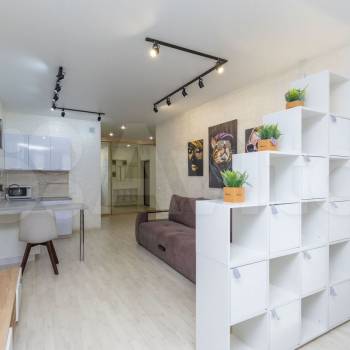 Продается 1-комнатная квартира, 37 м²