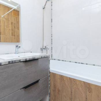 Продается 1-комнатная квартира, 37 м²