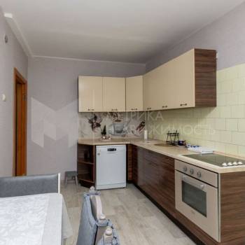 Продается 3-х комнатная квартира, 92 м²