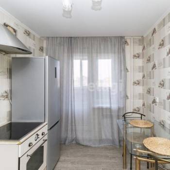 Продается 1-комнатная квартира, 43 м²